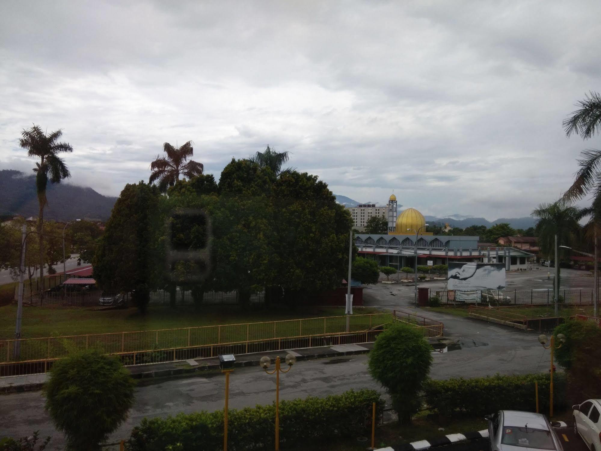 Legend Inn Taiping Exterior photo